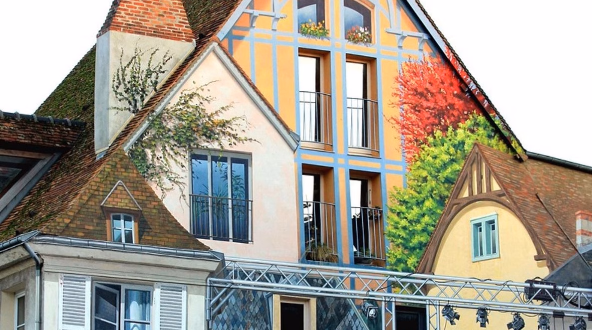 Concours à Charleroi : Évaluez la valeur de la vitrine et gagnez-la !