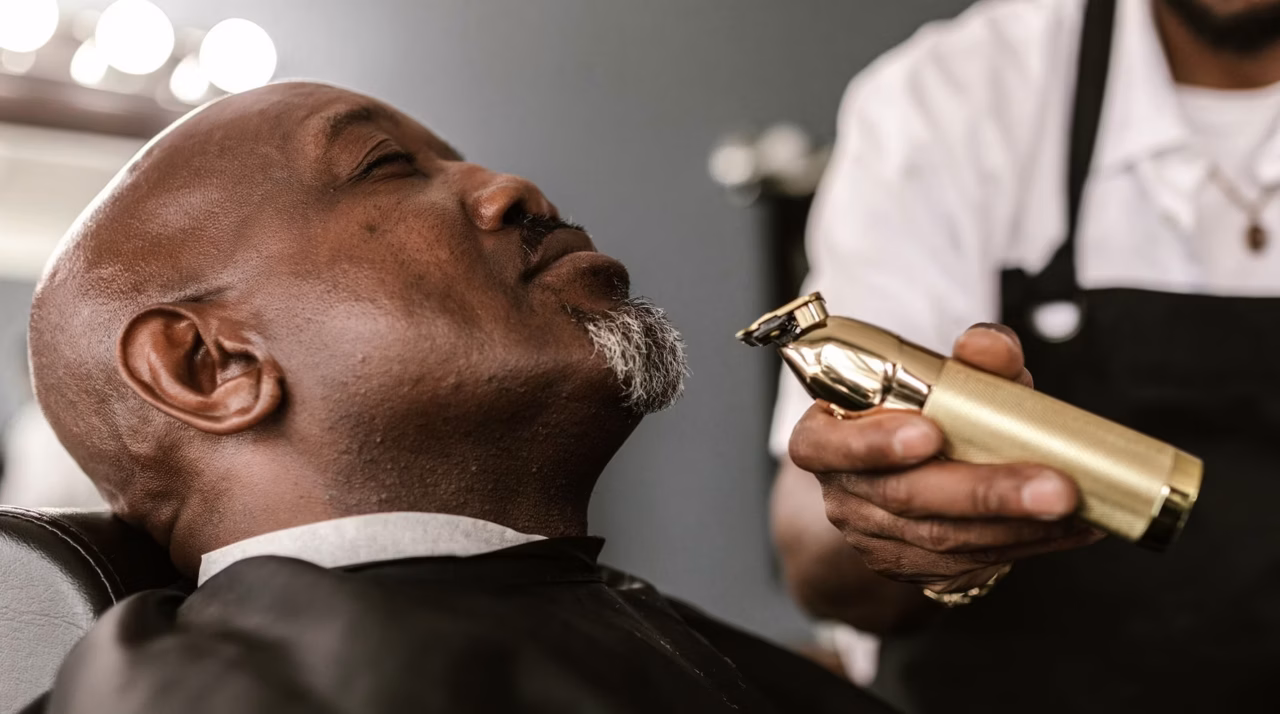 Techniques de coupe de cheveux homme : notre guide